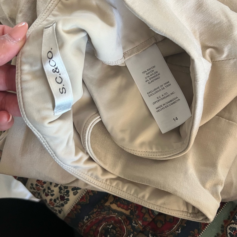 S.C & Co. Women's Cream Cropped Pants